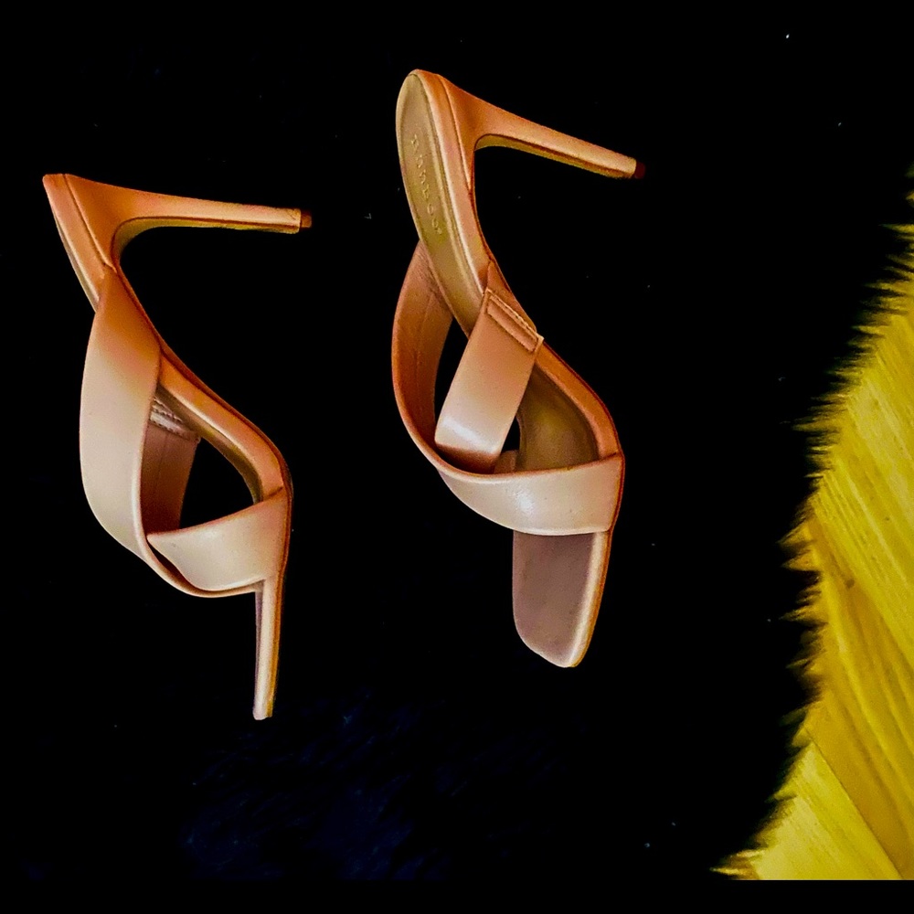 Cream Color Bamboo Brand Open Toe Backless Heels in Size: 9